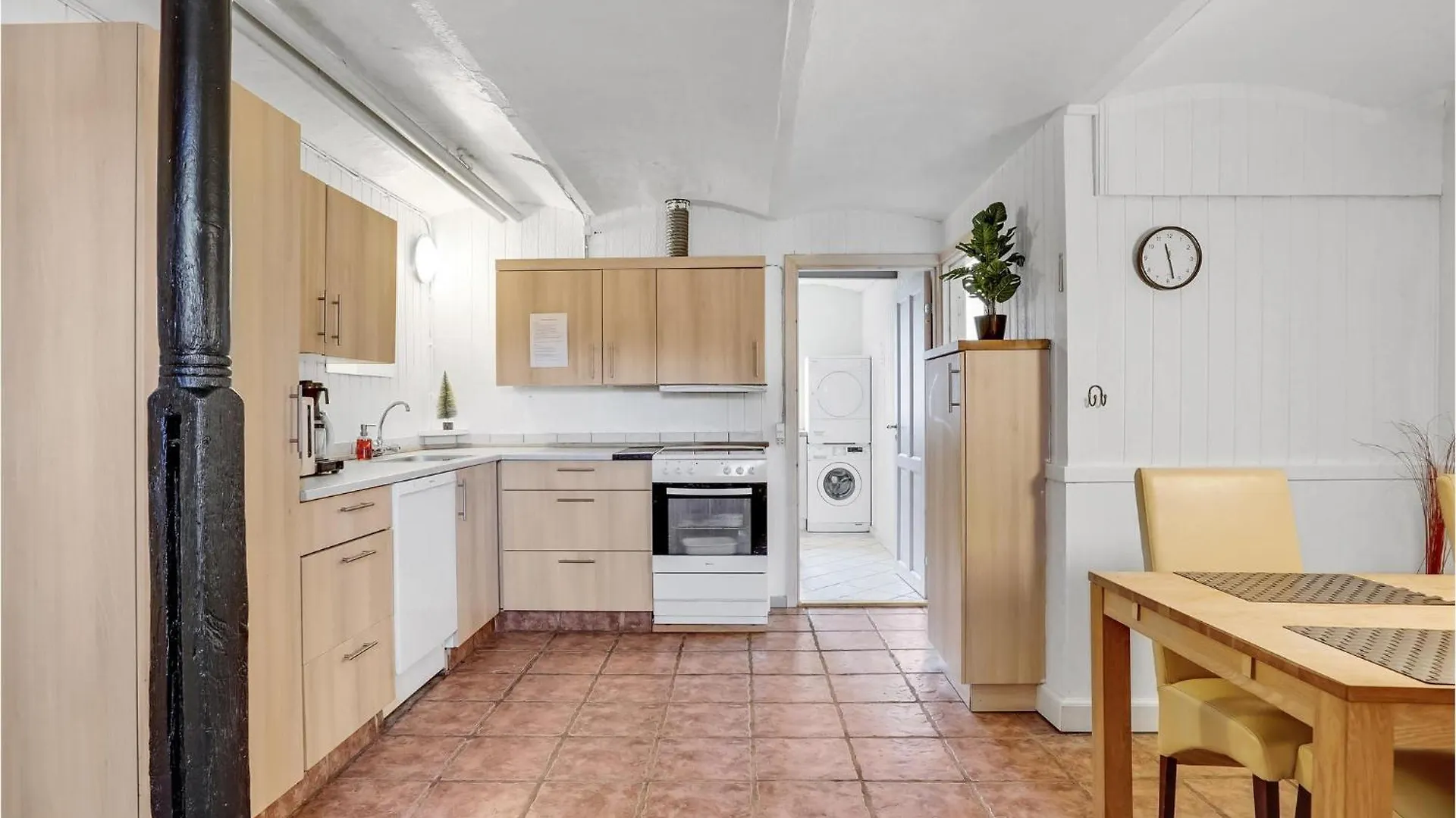 Nice Apartment In Esbjerg V With Wifi